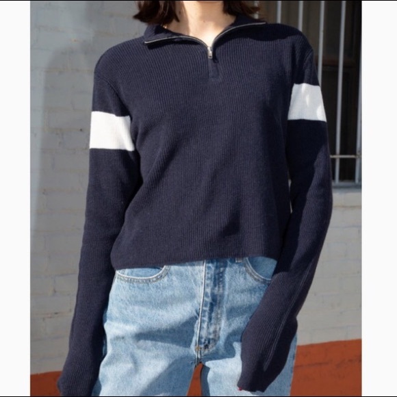 Brandy Melville Sweaters - Brandy Melville Casey sweater